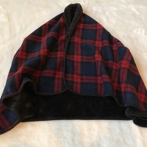 Uniqlo fleece blanket wrap in red blue plaid